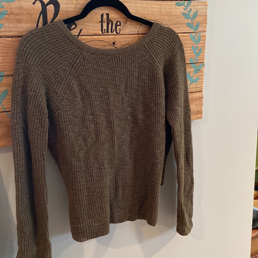 Open back sweater - Picture 2 of 4